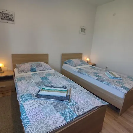 Sunset Place * Cres