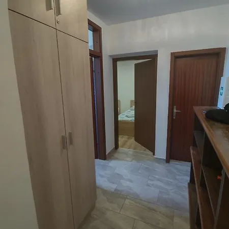Sunset Place Apartment *